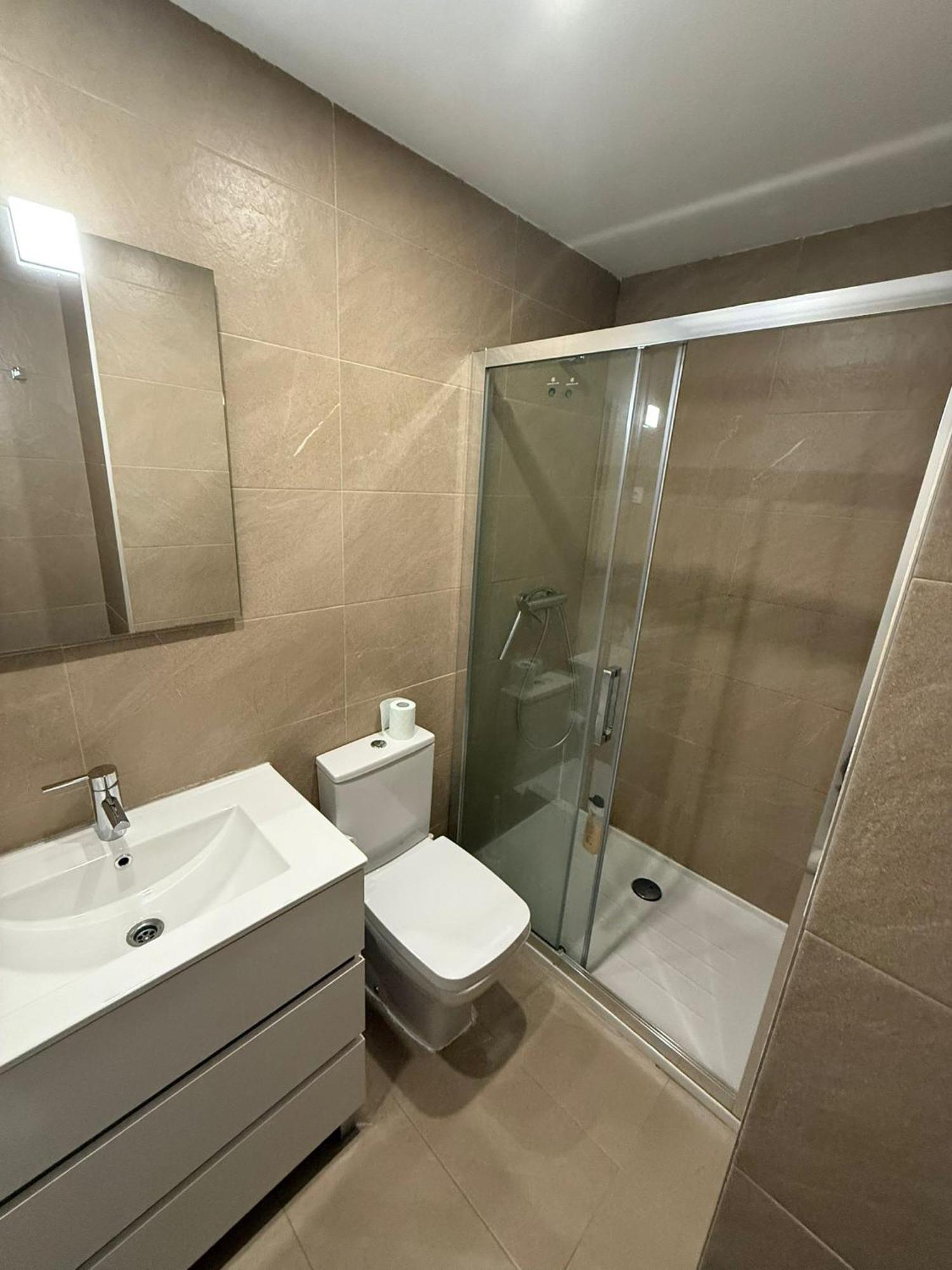 To Room Madrid Porras Экстерьер фото