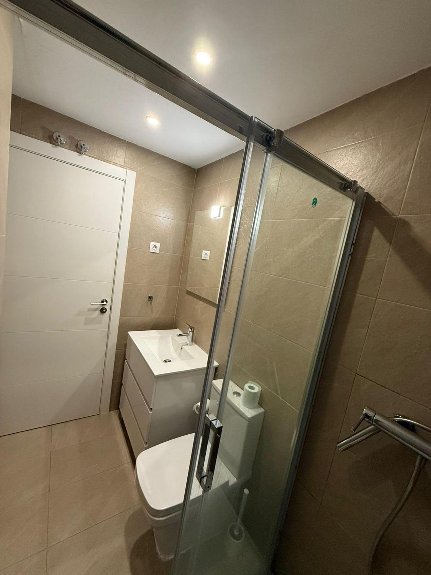 To Room Madrid Porras Экстерьер фото