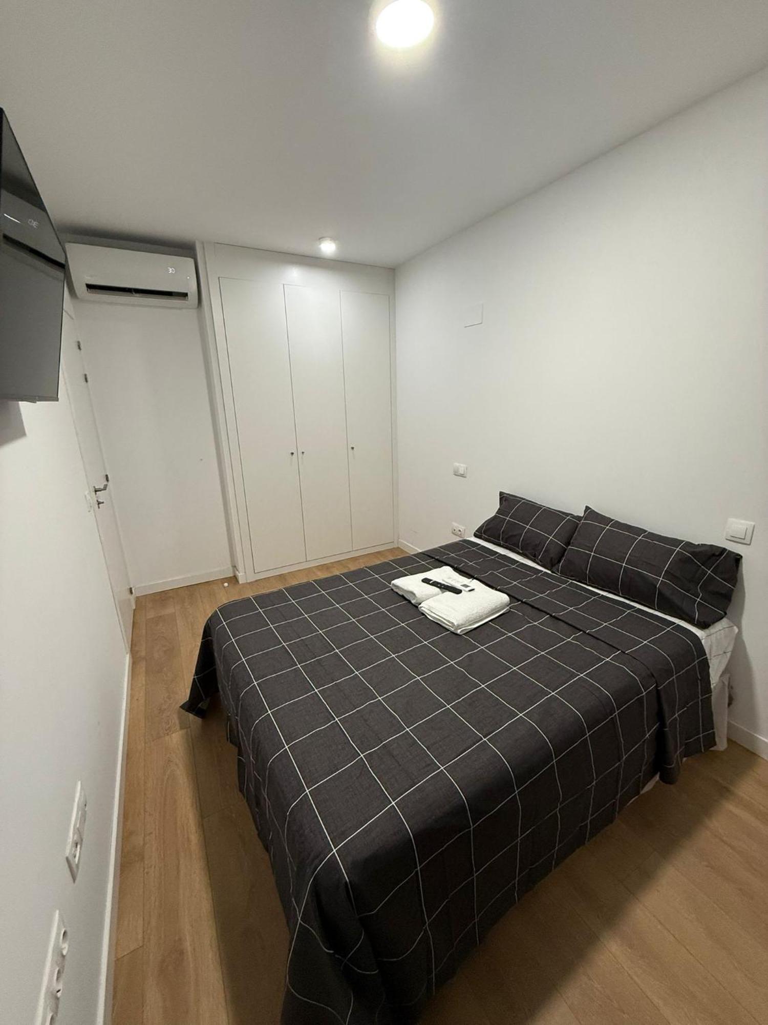 To Room Madrid Porras Экстерьер фото